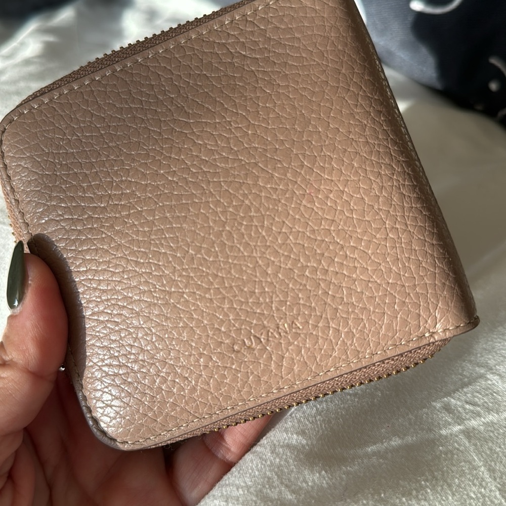 Cuyana Leather Wallet